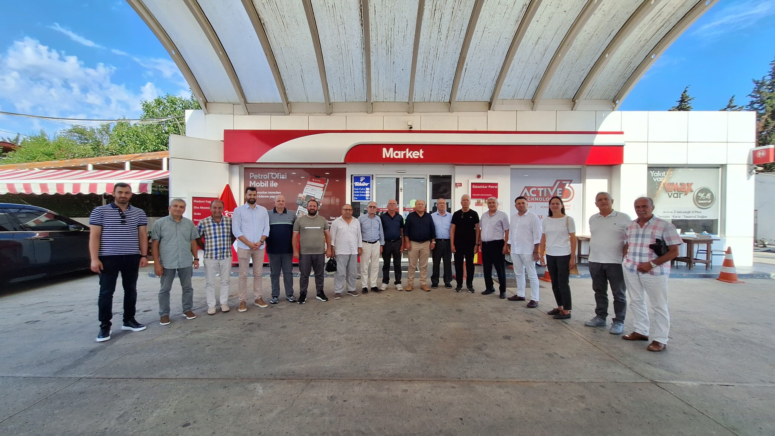 Silivri SİAD Ailesi olarak SİAD Üyemiz Necat Özkanlı’yı Özkanlı Petrol Firmasında Ziyaret Ederek Başsağlığı Diledik.