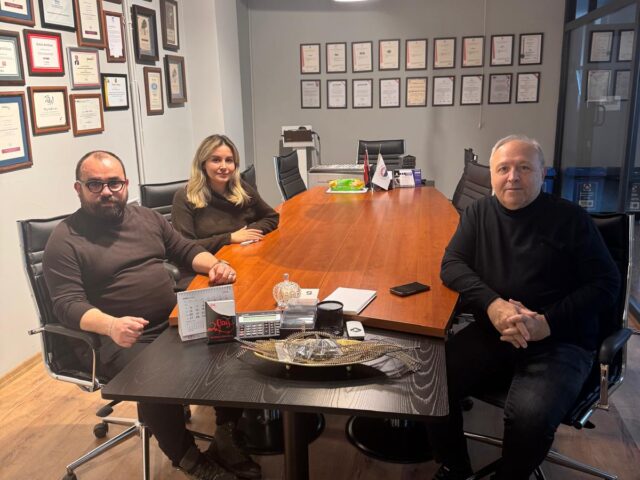 İBB Kariyer İstihdam Ofisi yetkilileriyle bir toplantı gerçekleştirdik. İleriki günlerde daha geniş bir toplantı yapmak üzere mutabık kaldık.