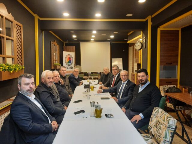 Silivri Sanayici Ve İş Adamları Derneği (SİAD) Dernek Başkanımız Hakan Kocabaş, Çorlu’da “İş Dünyası Sempozyumu, Tertip Komitesi” toplantısına katılım sağladı.